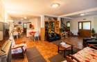Casă individuală cu 10 camere cu Teren 1742 Mp în Central - 56