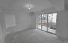 Apartament cu 3 camere decomandat în Berceni - 1