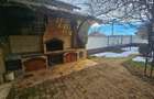 Vila spa?ioasa Strejnicu S+P+1E+M, 8 camere, garaj, teren 595 mp - 1
