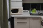 De inchiriat apartament cu 1 camera 240 euro - 1
