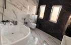 Giroc - Duplex - 5 Camere - 3 Bai - Bucatarie inchisa - Acces facil