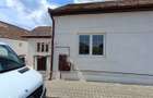 Apartament la casa ( triplex ) / 9 mai - 4