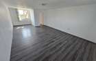 Apartament cu 5 camere decomandat în Ghiroda - 8