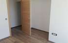 Apartament cu 3 camere decomandat în Tractorul - 8
