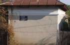 Casa batraneasca demolabila cu teren 2000m2 deschidere 16 ml. la sosea - 1