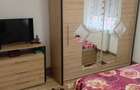 Inchiriez apartament 2 camere, zona Mercur, cartier Cetate - 2