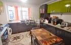 Apartament cu 3 camere semidecomandat în Central - 1