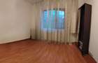 Direct proprietar inchiriez apartament 3 camere BLD. 1 Decembrie - 4