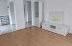 Proprietar inchiriez apartament 3 camere + parcare - 2