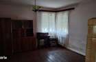 Casa de vanzare cu gradina si curte - 3