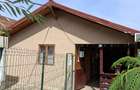 Vand casa in Caracal Str.Targul Nou, 120 mp construc?ie (2 camere , living + dressing)+foisor
