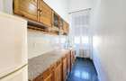 Apartament cu 3 camere, etaj 1, centrala proprie Bulevardul Decebal - 7