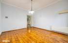 Apartament nemobilat, 3 camere, etaj 1, Bld.Revolu?iei - 1