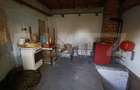 Casa cu 3 camere,baie, bucatarie,anexe.pivniță teren 800 mp