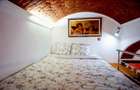 Proprietar, vand apartament central cu loc parcare in curtea interioara