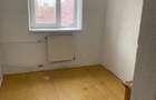 Burdujeni-Zona Garii-Garsoniera et.2,pret 18.000 Euro. - 1