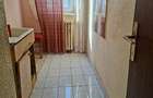 Apartament cu 3 camere semidecomandat în Central - 2