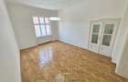 Birou de inchiriat - Piata Sinaia - 3 Camere-86 MP- Etaj 1- Centrala - 700 Euro ! - 12