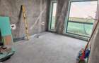 Casa parter 3 camere, dressing, curte 375 mp