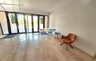 Ap.2 cam + terasa + curte + boxa+ loc parcare subteran Perla Residence
