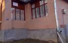 Casă cu 2 camere cu Teren 2900 Mp în Central - 3