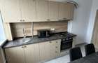 Proprietar inchiriez apartament 2 camere, zona centrala in apropierea facultatii de mecanica.