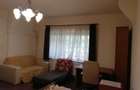 De VANZARE apartament , curte comuna cu 3 ap. ZONA DECEBAL