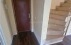 Apartament 5 camere cu scara interioara tip penthouse -doua etaje