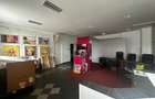 Oportunitate unica!Spatiu comercial parter+demisol, plus apartament la etaj - 1