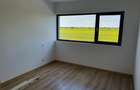 Proprietar - Single 4 camere, 330 mp curte compacta, living 40 mp