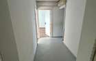 Vand apartament cu 4 camere