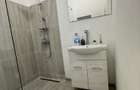 Vand apartament cu 2 camere ,2 boxe ,parcare curte interioara renovat