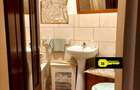 Casa mica in Oradea , curte proprie - 6