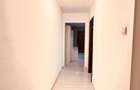 Apartament cu 3 camere semidecomandat în Brâncoveanu