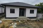 De vanzare Casa la sol si Vila P+1 in Navodari - 5