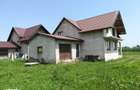de vanzare casa in Zaicesti - 1