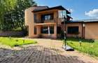 Casa de inchiriat | 4 camere | Teren 530 mp | Otopeni - 17