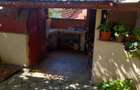 Casa deosebita cu etaj, 4 dormitoare, curte, garaj, beci, utilitati, la cheie - 3