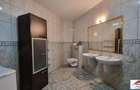 Apartament cu 3 camere semicentral etaj 1 cu parcare
