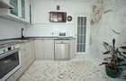 3 camere de vanzare in zona Blumana - 1