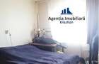 Apartament cu 3 camere de vanzare - Zona Micro 14 - 4