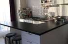 Inchiriez apartament 3 camere - 1