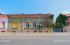 Apartament cu 4 camere semidecomandat în Central - 1