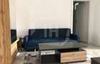 Apartament cu 3 camere semidecomandat în Central - 1