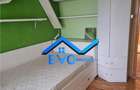Apartament cu 3 camere decomandat în Arcu - 3