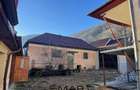 Casă individuală cu 9 camere cu Canalizare în Râu Sadului - 1