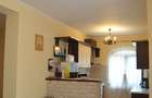 Casă cu 10 camere cu Teren 580 Mp în Poiana Țapului - 1