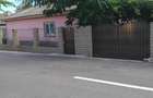 Casă cu 4 camere cu Teren 3800 Mp în Sălcioara - 1
