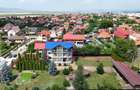 Casă cu 7 camere cu Teren 2418 Mp în Ghimbav Livadă - 1