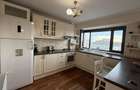 Apartament tip penthouse in piata romana - 4